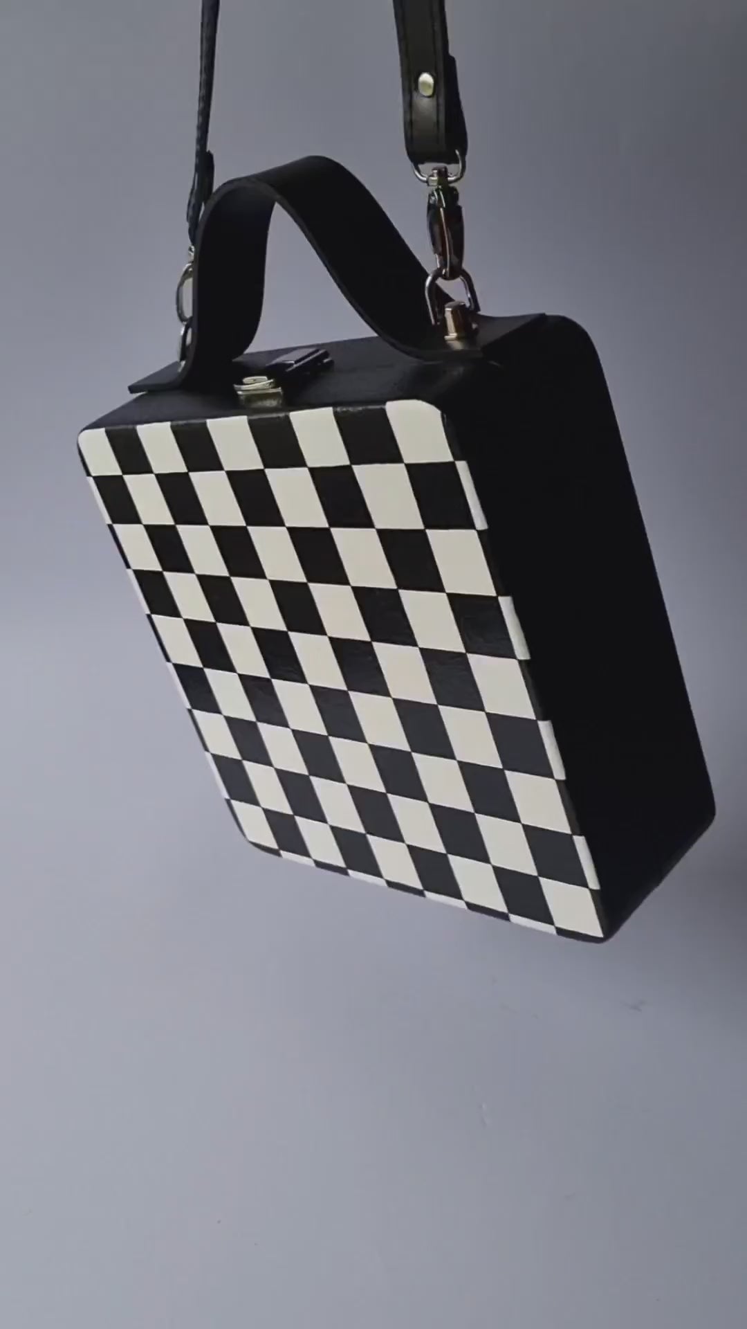 Wooden purse - "Chess"